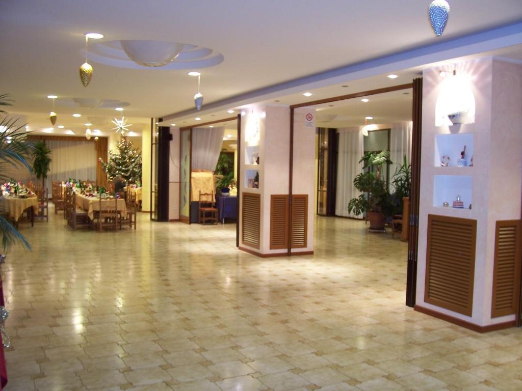 Hotel Marrani Ronta Ngoại thất bức ảnh